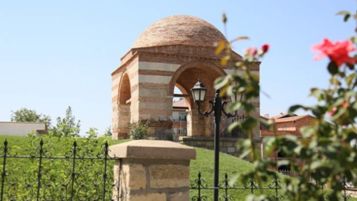 Kanlı Kümbet